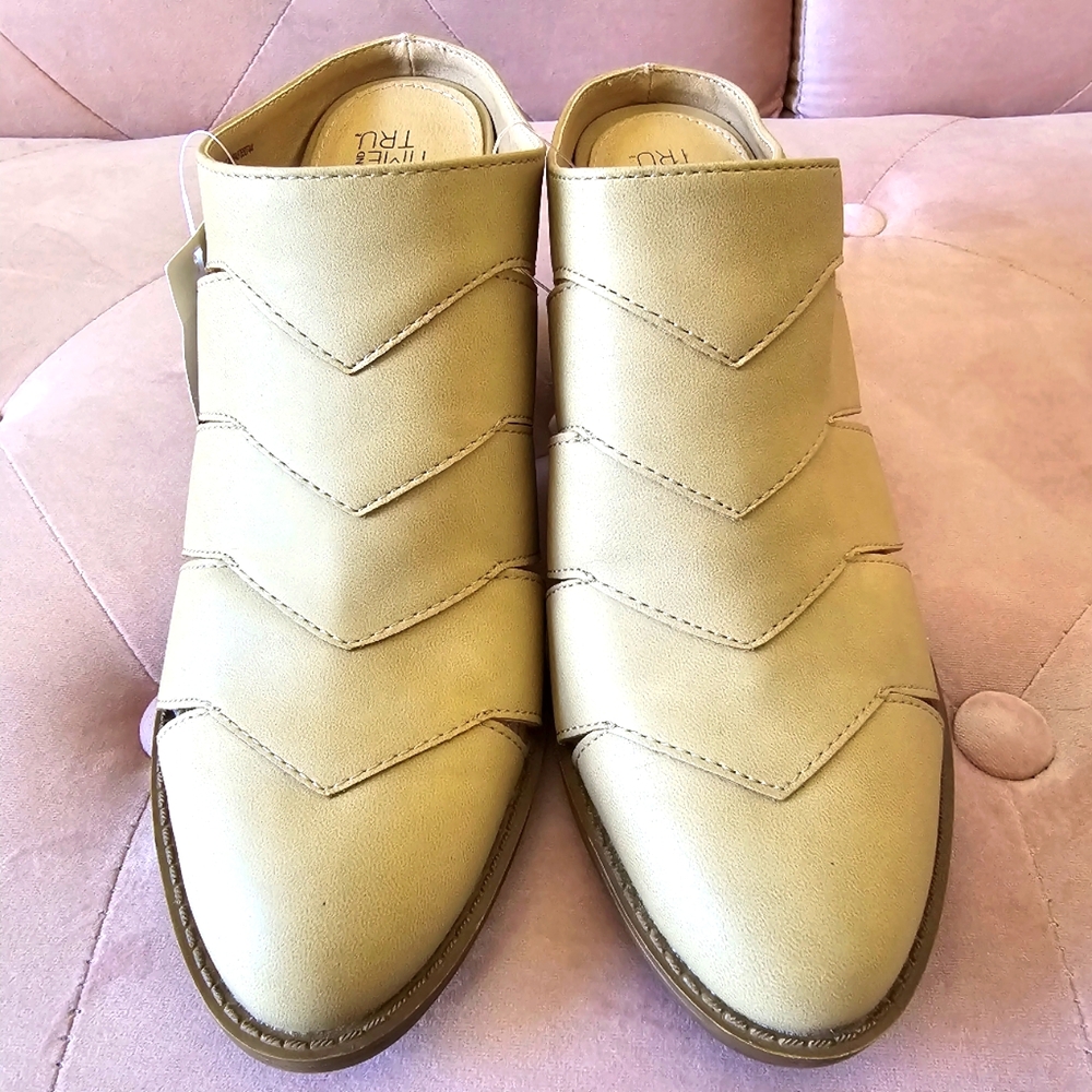 TIME & TRU Beige Faux Leather Strapless Ankle BOOTS Heels Memory Foam size 7.